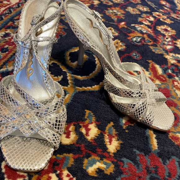 Nina Women's Gerri-Fy Open Toe Bridal Strappy Sandals Silver Size 8.5 M